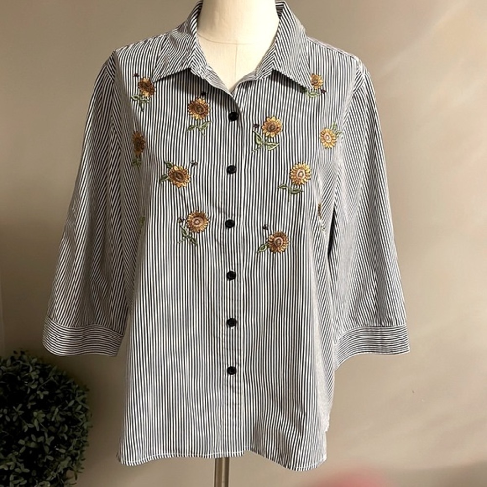 BRECKENRIDGE Vintage 90s Sunflower embroidered pinstripe button shirt woman’s XL